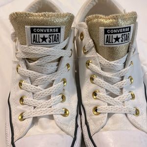 Converse all star Madison low top w gold glitter tongue and accents